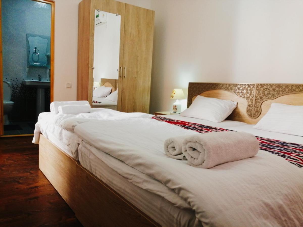 Anis-Pari Hotel Buhara Szoba fotó
